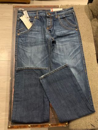 Pantalón vaquero tiro corto unisex