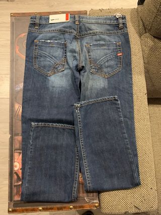 Pantalón vaquero tiro corto unisex