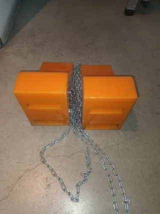 2 Calzos para camiones con cadena