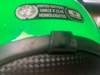 Casco de moto Cooltra Homologado semi NUEVO