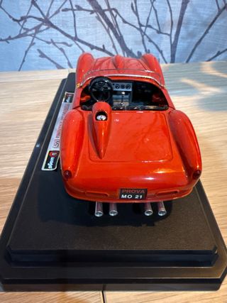 Burago Ferrari 250 Testa Rossa 1:24