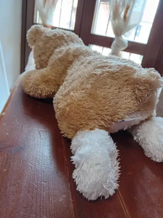 Peluche cagnolino marrone e bianco