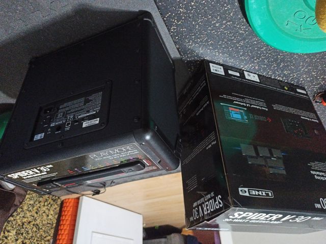 Amplificador Guitarra Line6 Spider V30 MkII