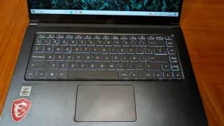 MSI Modern 15 A10M-628XES i5-10210U