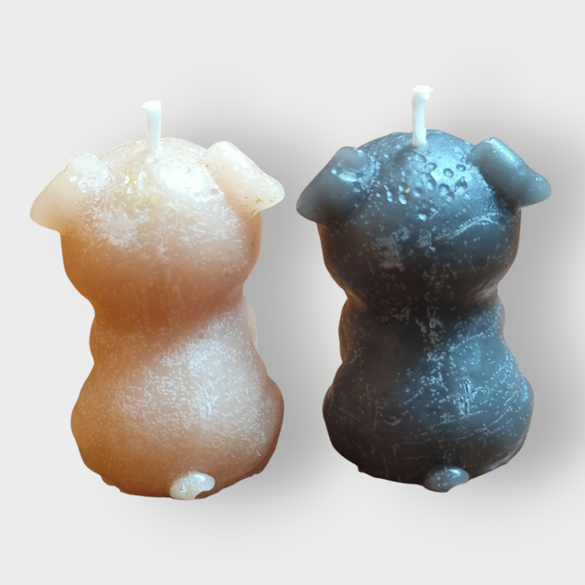 Vela artesanal Pug (Beige y Gris)