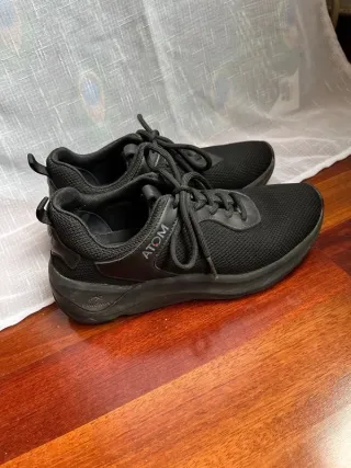 Zapatillas Atom Negras