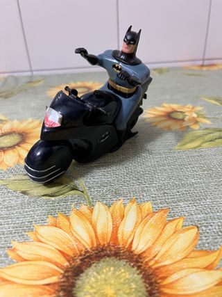 Batman su Batmoto giocattolo