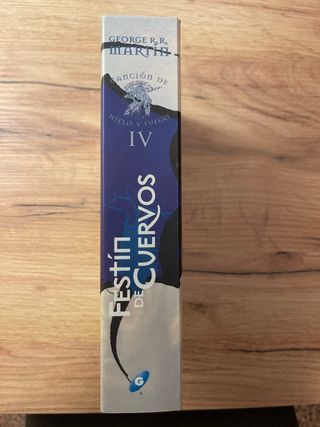 Festín de cuervos (cartoné)