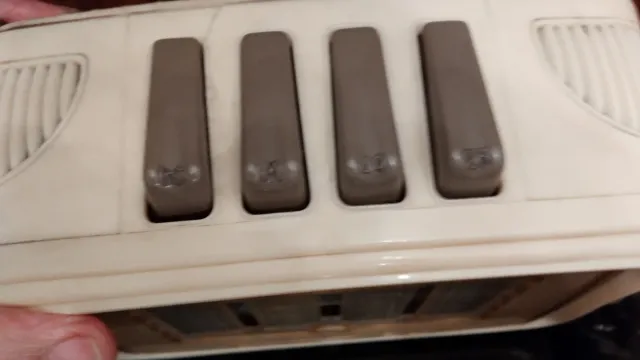 Radio Radiogioiellino Anni '50 Oro e Bianco