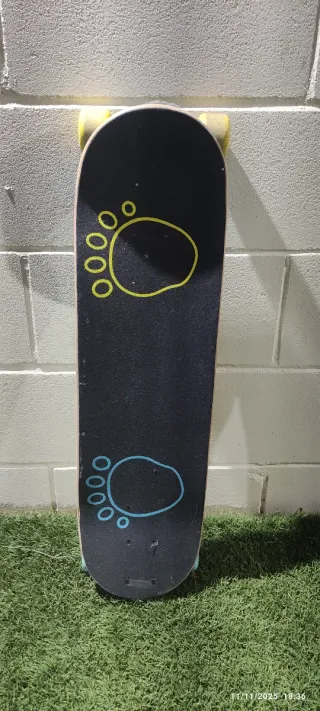 Monopatín Skate Niño Decathlon sin usar