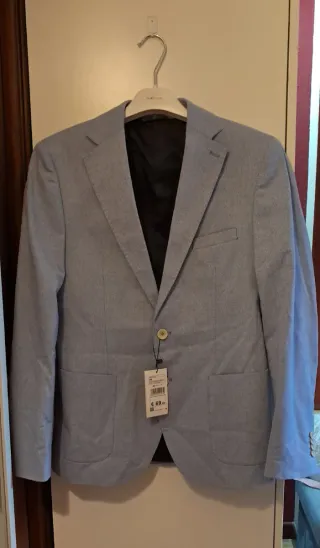 Americana Man Formal fit.