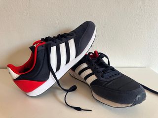 Zapatillas Adidas Azul y Rojou