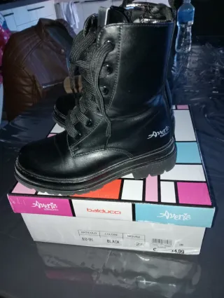 Stivaletti neri bambina lacci cerniera