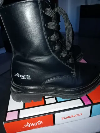 Stivaletti neri bambina lacci cerniera