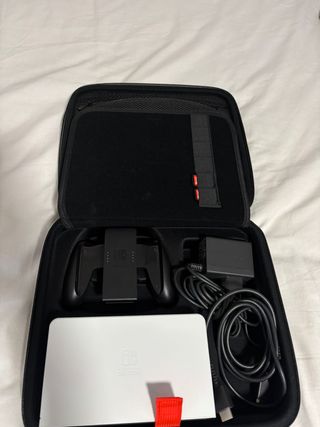 Nintendo Switch OLED + Accesorios