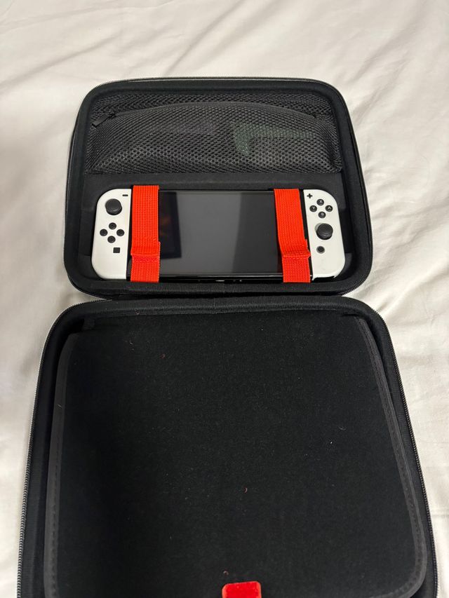 Nintendo Switch OLED + Accesorios