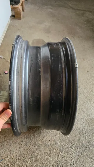 Llanta 16 6 tornillos