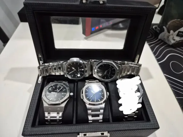 Lote 4 Relojes de Pulsera más uno de regalo