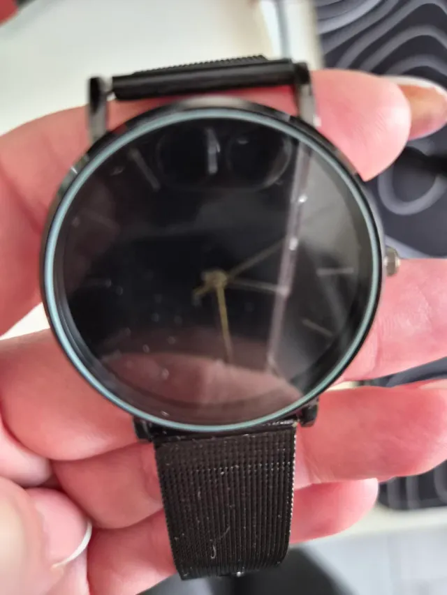 Lote 4 Relojes de Pulsera más uno de regalo