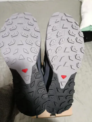 Salomon Outrise mujer