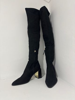 Botas altas Zara tacón dorado talla 39