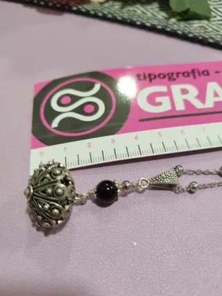 Catenina con ciondolo sardo su Coccu