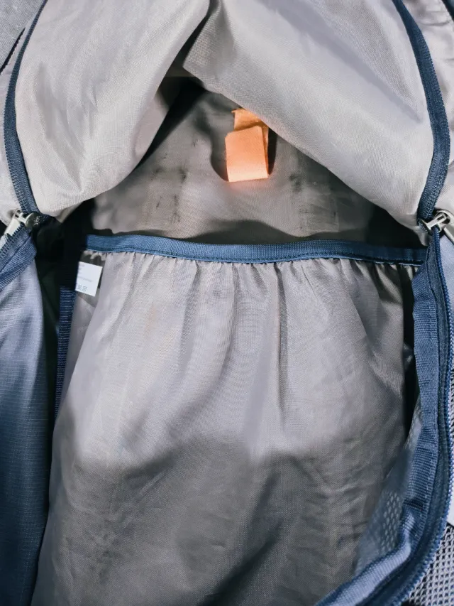 Mochila Deuter Aera Lite 30L Negra/Gris