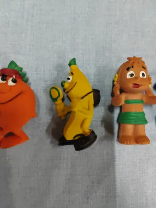 Lote 4 muñecos goma vintage Los Fruitis