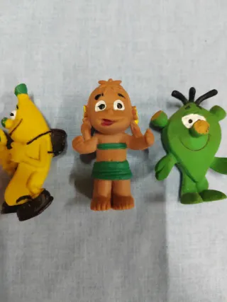 Lote 4 muñecos goma vintage Los Fruitis