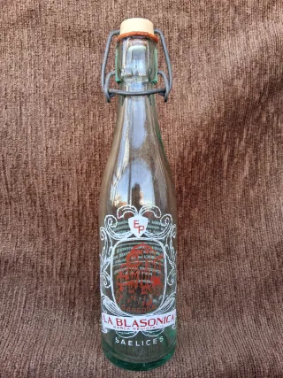 Bottiglie di soda antiche