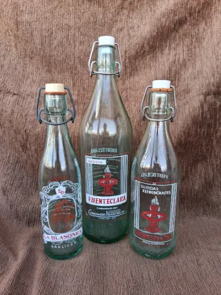 Bottiglie di soda antiche