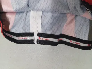 Maillot y culote ciclismo Mavic, X-Tiger y B-twin.