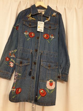 Chaqueta Desigual bordada Talla M