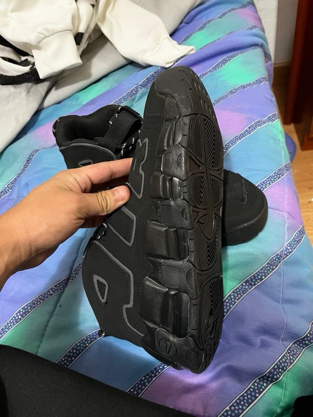 Nike Air More Uptempo Negras Talla 42 Nuevas