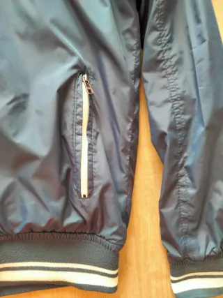 Giubbotto uomo blu con cappuccio