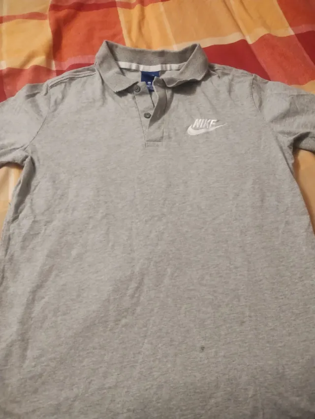 Polo Nike gris manga corta
