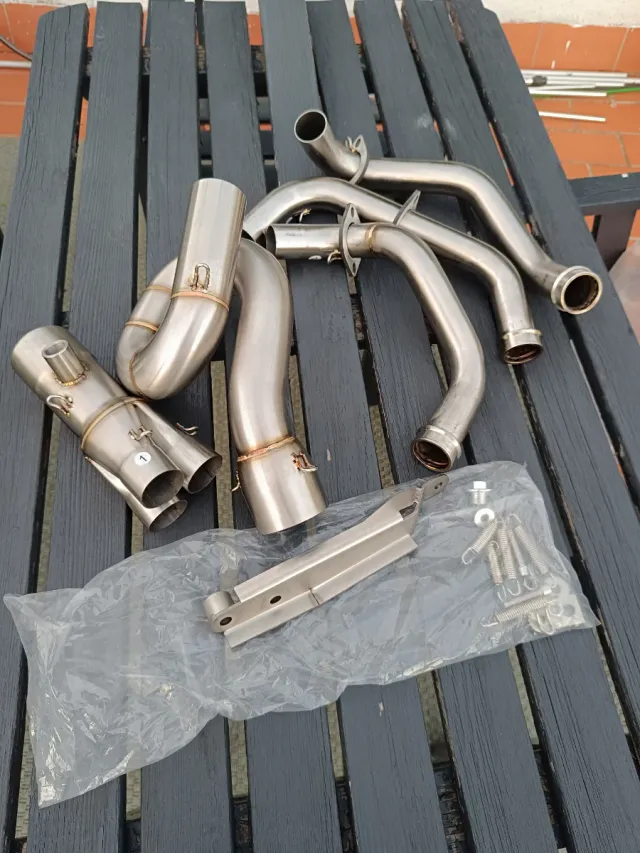 Colectores de escape Yamaha MT09, FZ09, FJ09 900