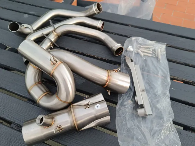 Colectores de escape Yamaha MT09, FZ09, FJ09 900