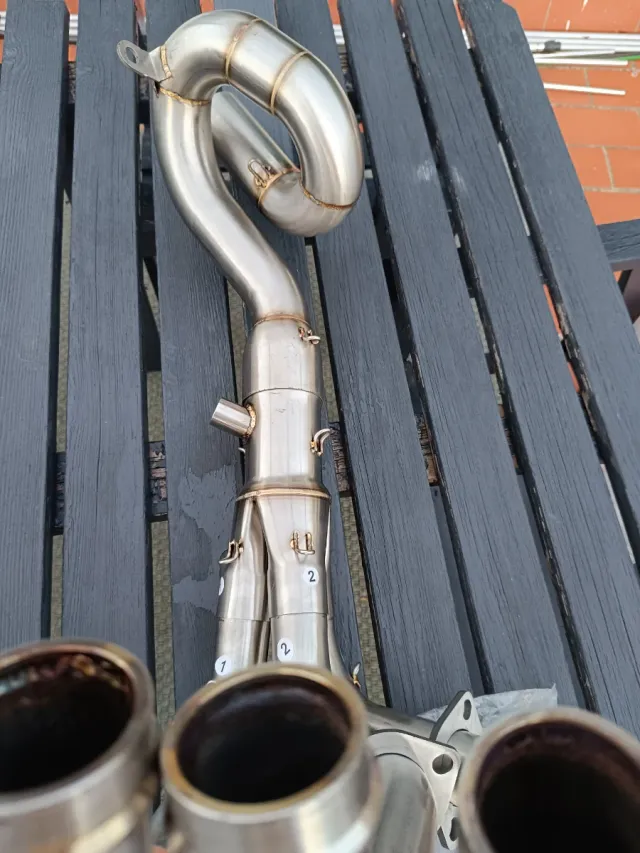 Colectores de escape Yamaha MT09, FZ09, FJ09 900