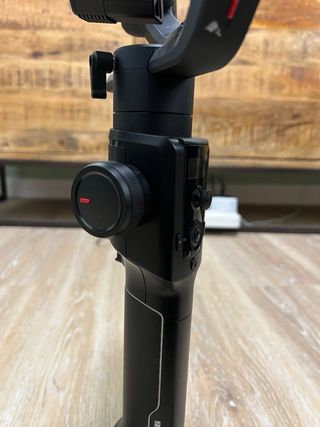 Estabilizador Gimbal Moza Air 2 + Moza iFocus