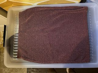 Falda Pull and Bear dorada y rosa