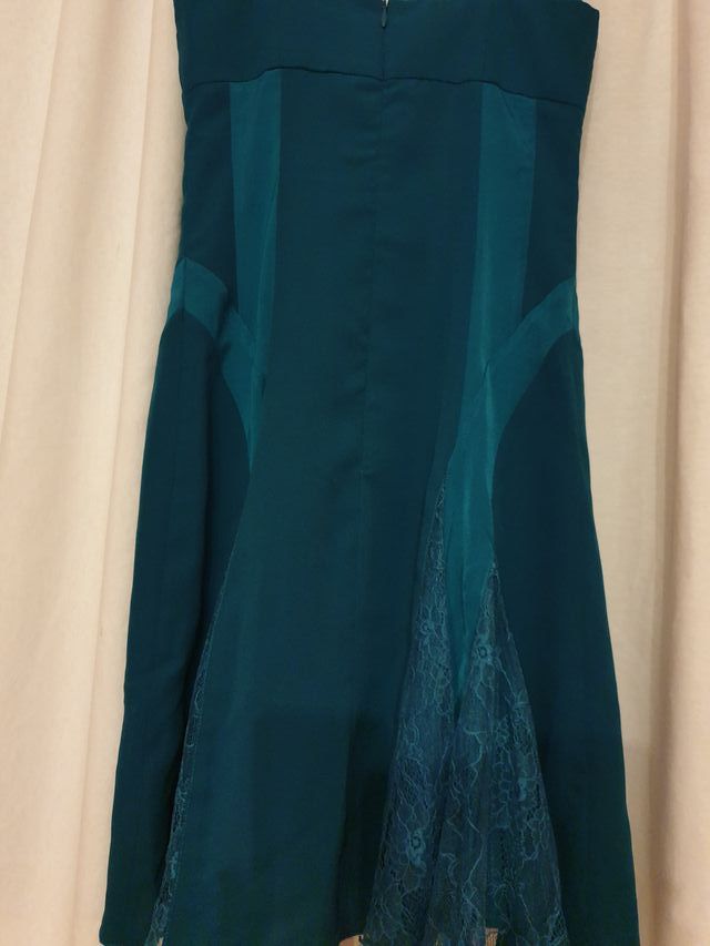 Vestido Adolfo Domínguez verde turquesa