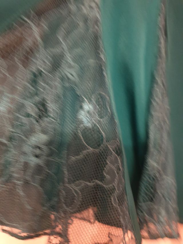 Vestido Adolfo Domínguez verde turquesa