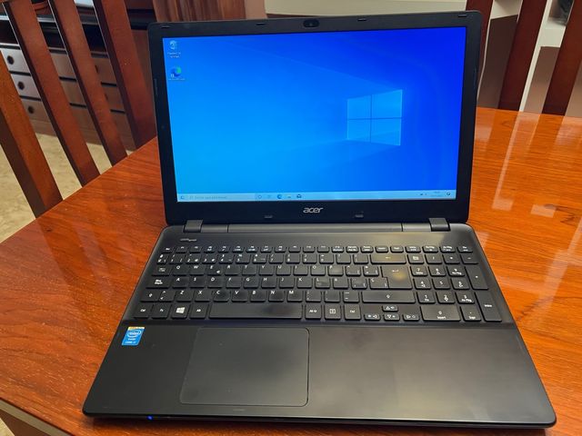 Portátil Acer i7 12GB RAM Nero
