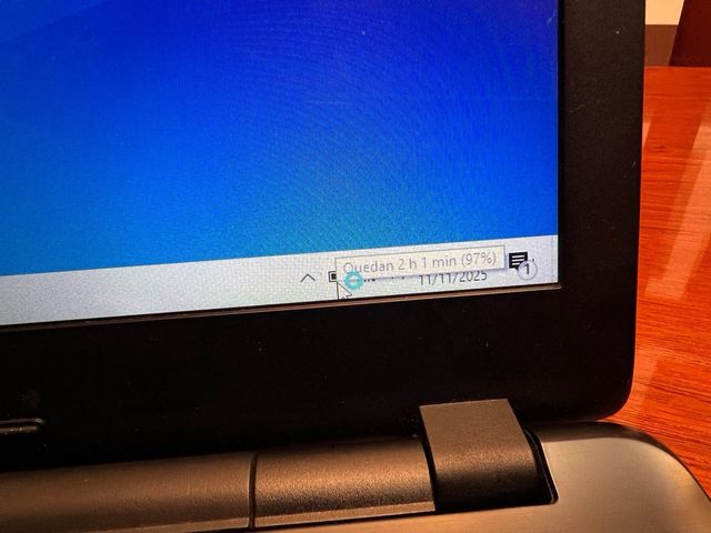 Portátil Acer i7 12GB RAM Nero