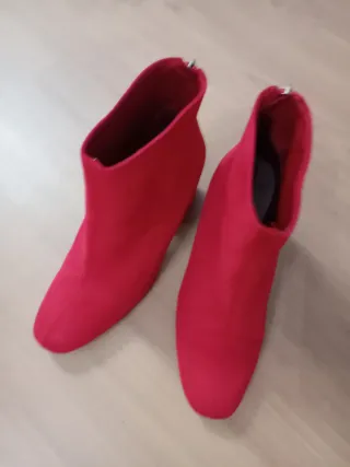 Botines rojos de fiesta n37 Botas otras n 39