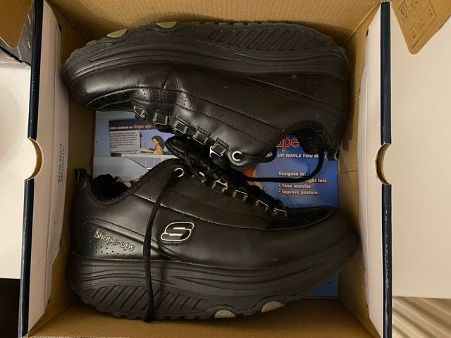 Zapatillas Skechers Shape-ups Negras