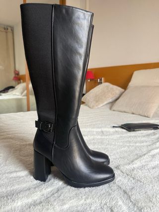 Botas altas negras talla 38