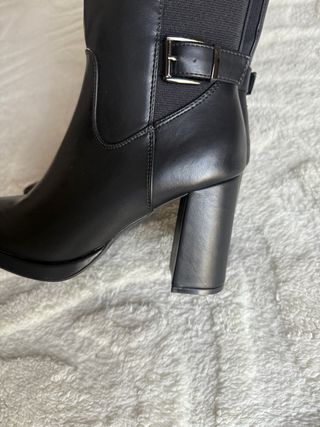 Botas altas negras talla 38