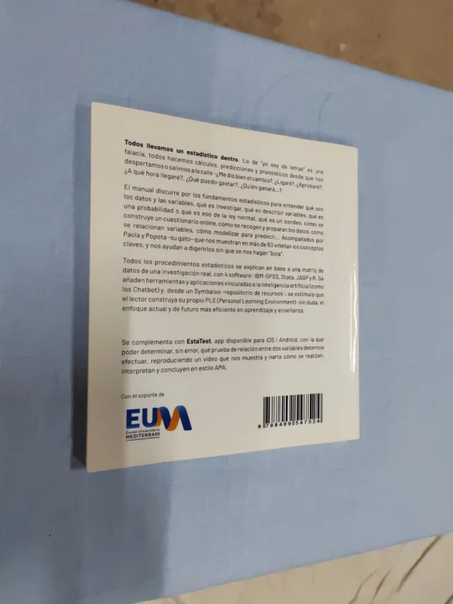 Analiza datos e investiga con Paola